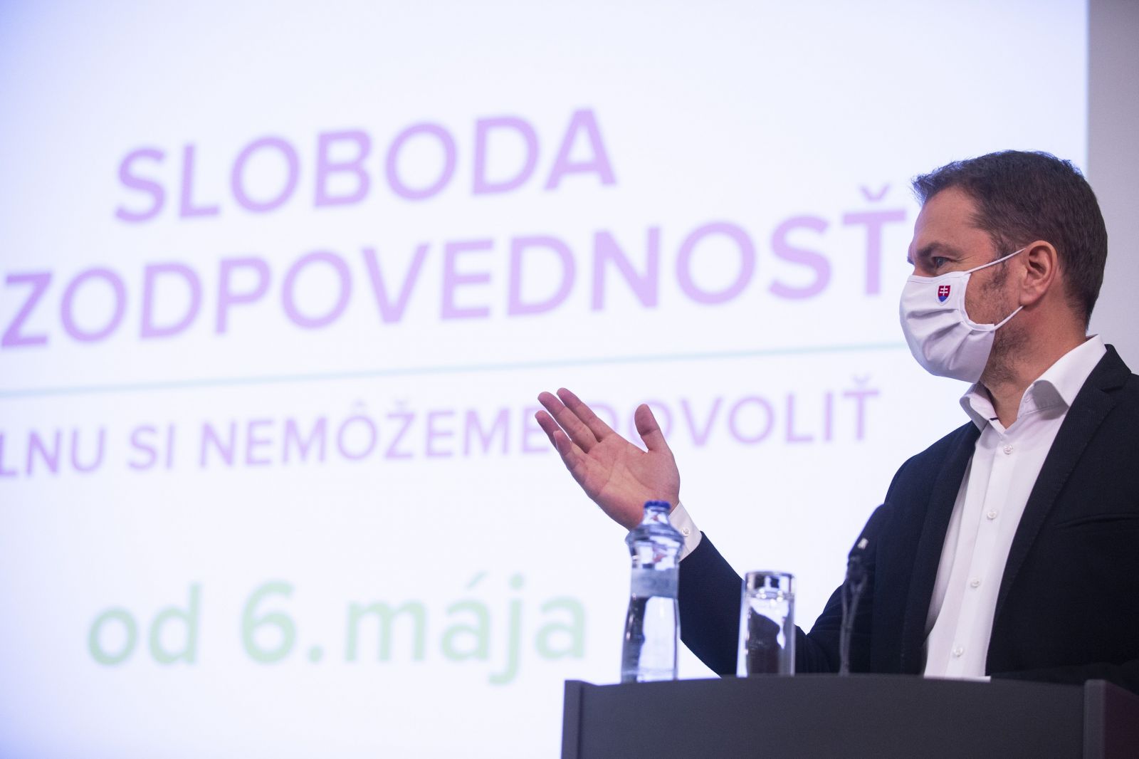 Matovič: Vláda momentálne neplánuje zrušiť povinnú štátnu karanténu