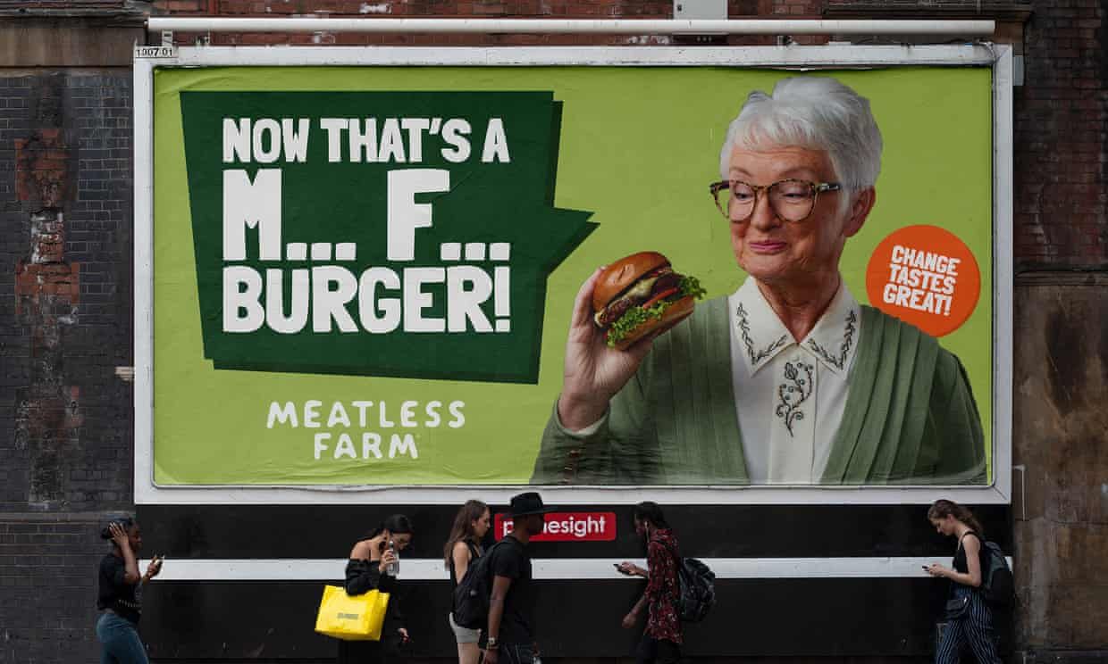 Výrobca vegánskych burgrov provokuje mäsožravcov zdanlivo vulgárnou reklamou. Za kampaň vysolil 1,6 milióna