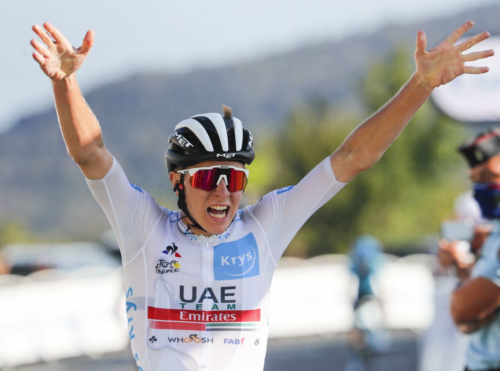 Víťazstvo na Tour de France si v predposlednej etape zaistil 21-ročný Slovinec Tadej Pogačar