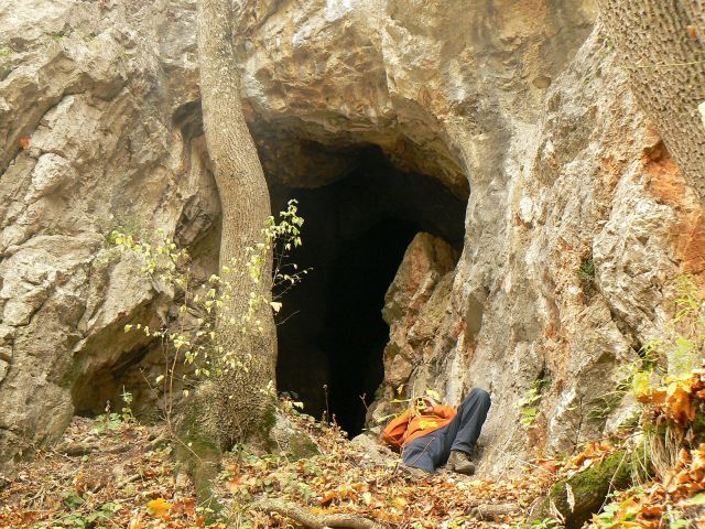 Objavili najdlhšiu a najväčšiu jaskyňu pohoria Tribeč.