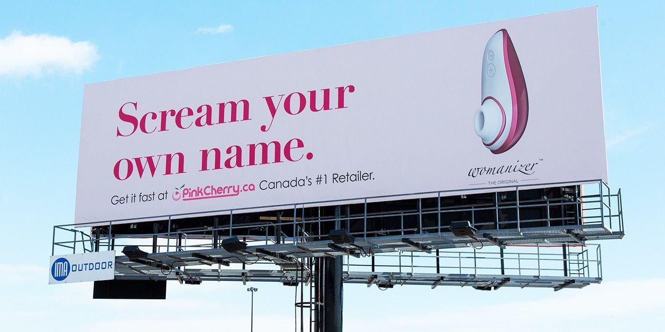 Ženy, kričte pri orgazme svoje vlastné meno. Odvážna reklama na ženskú sexuálnu pomôcku vzbudila veľa pozornosti