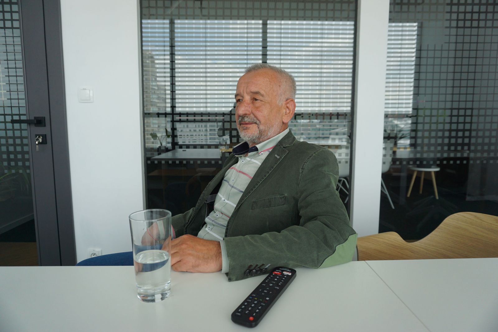 Zo Slovenska sa pašovali tanky do Severnej Kórey. V Albánsku zase vozili marihuanu na somároch, hovorí bývalý colník Peter Cvik