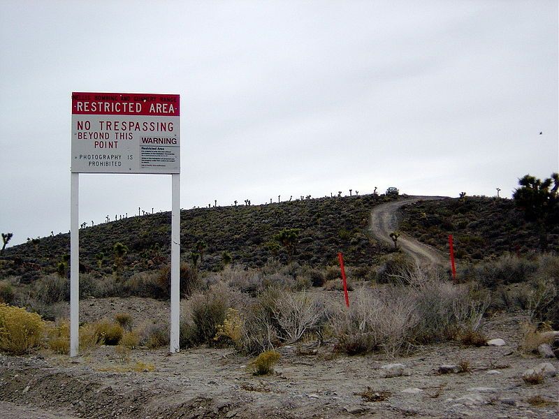 Nabehnúť do Area 51 sa chystajú 2 milióny ľudí, ale tamojší okres má len dve čerpacie stanice. Ani hotelových izieb nemajú dosť