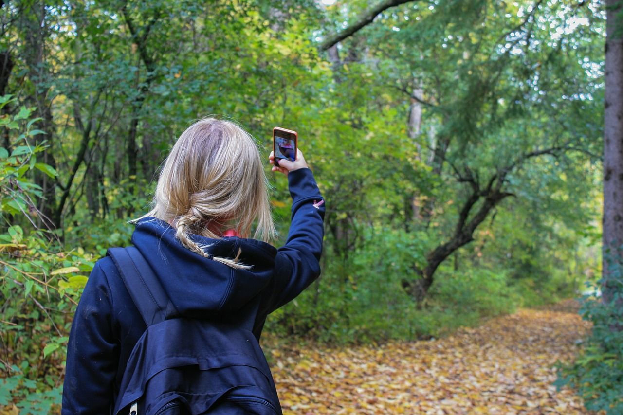 5 spôsobov, ako a kde ťa môže zabiť vlastný mobil. So smartfónmi dnes stúpa riziko za volantom aj pri selfies