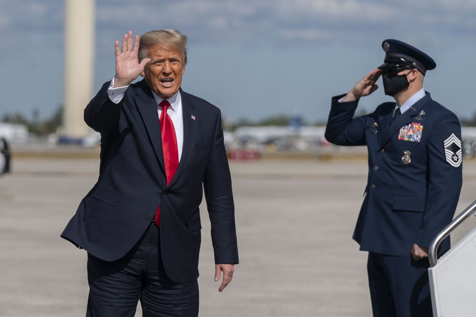 Donald Trump nie je vinný z podnecovania k vzbure, rozhodol americký Senát