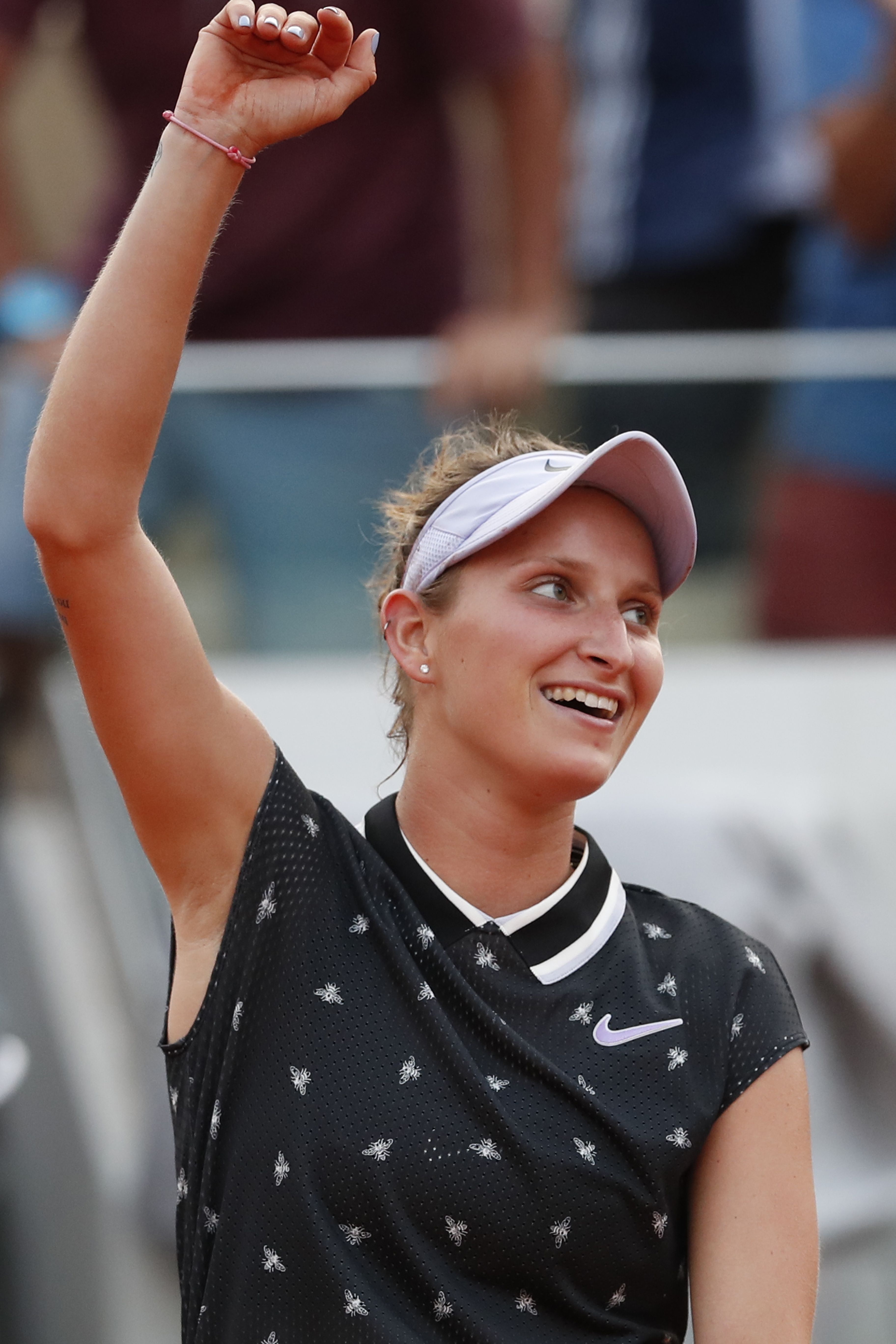 Devatenáctiletá tenistka Vondroušová postupuje do finále French Open!