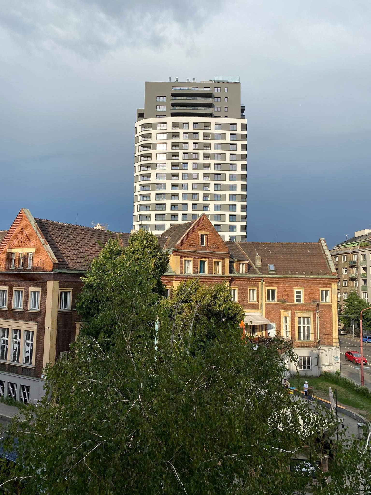 Šikmá veža v Tatrách aj mrakodrap na Šancovej. Toto sú najhoršie stavby uplynulého roka