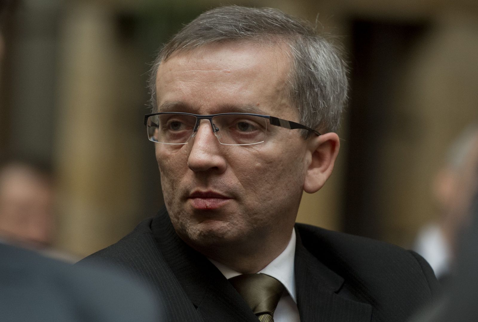 Róbert dostal za trávu 12 rokov. Ako sa bráni jeho obhajca a čo s tým urobia politici?