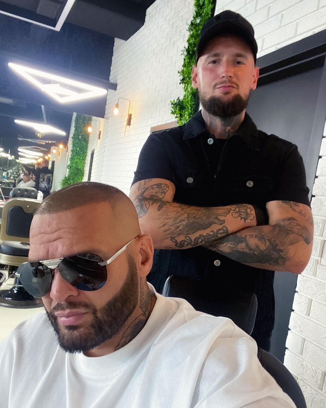 Známy slovenský barber si pred lockdownom za jeden strih vypýtal 100 €. Kvôli prehnanej cene si vyslúžil nadávky a vyhrážky