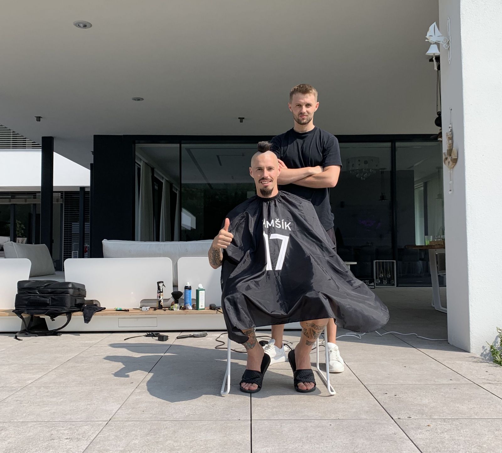 Dvorný barber slovenskej reprezentácie: Najkomplikovanejší účes má Hamšík. Bez jeho číra by to však už nebol on (Rozhovor)