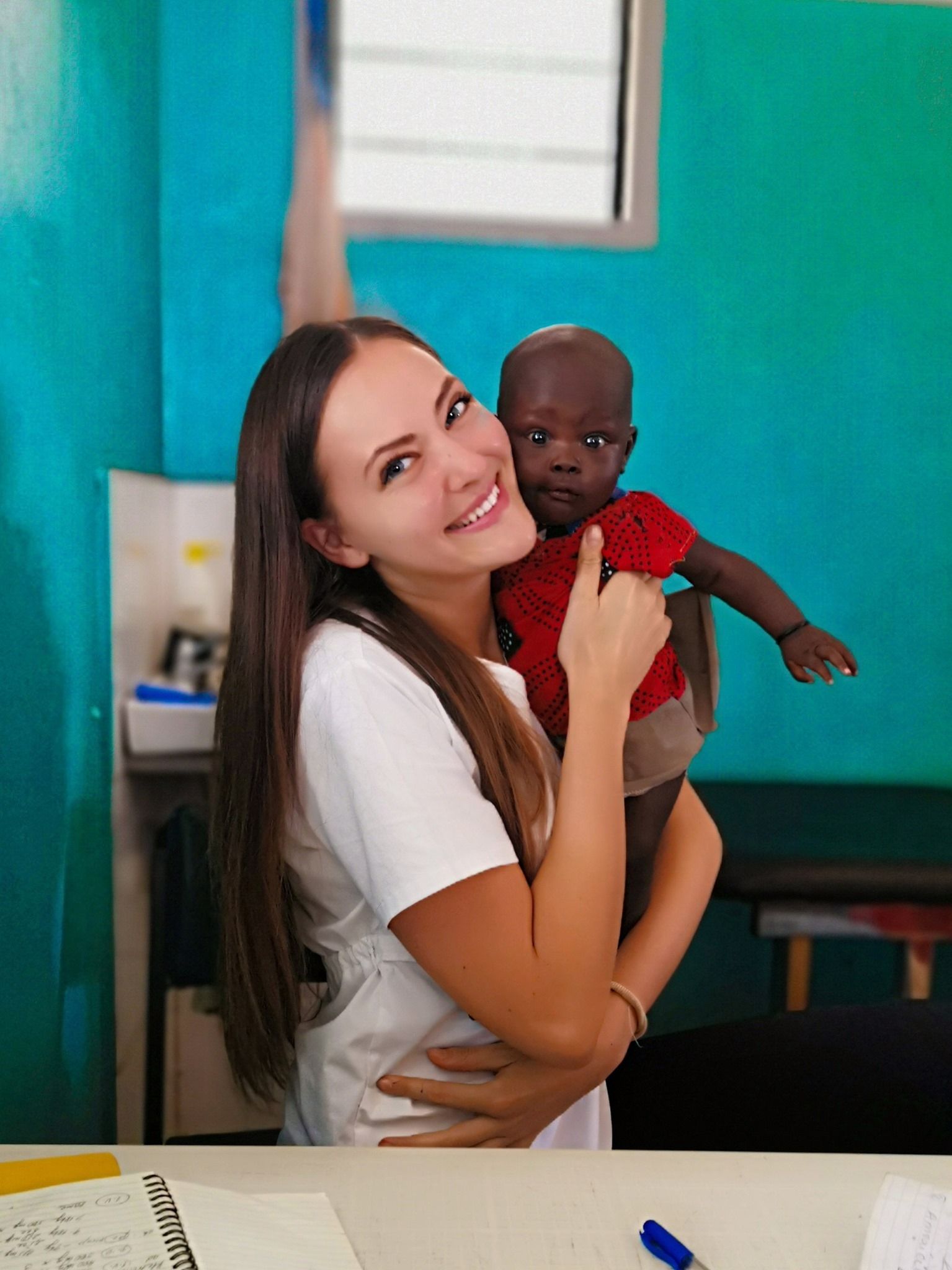 Lekárka Monika: V Sudáne som sa musela rozhodnúť, ktoré z dvoch detí s maláriou nechám umrieť. Chýbali nám prístroje (Rozhovor)