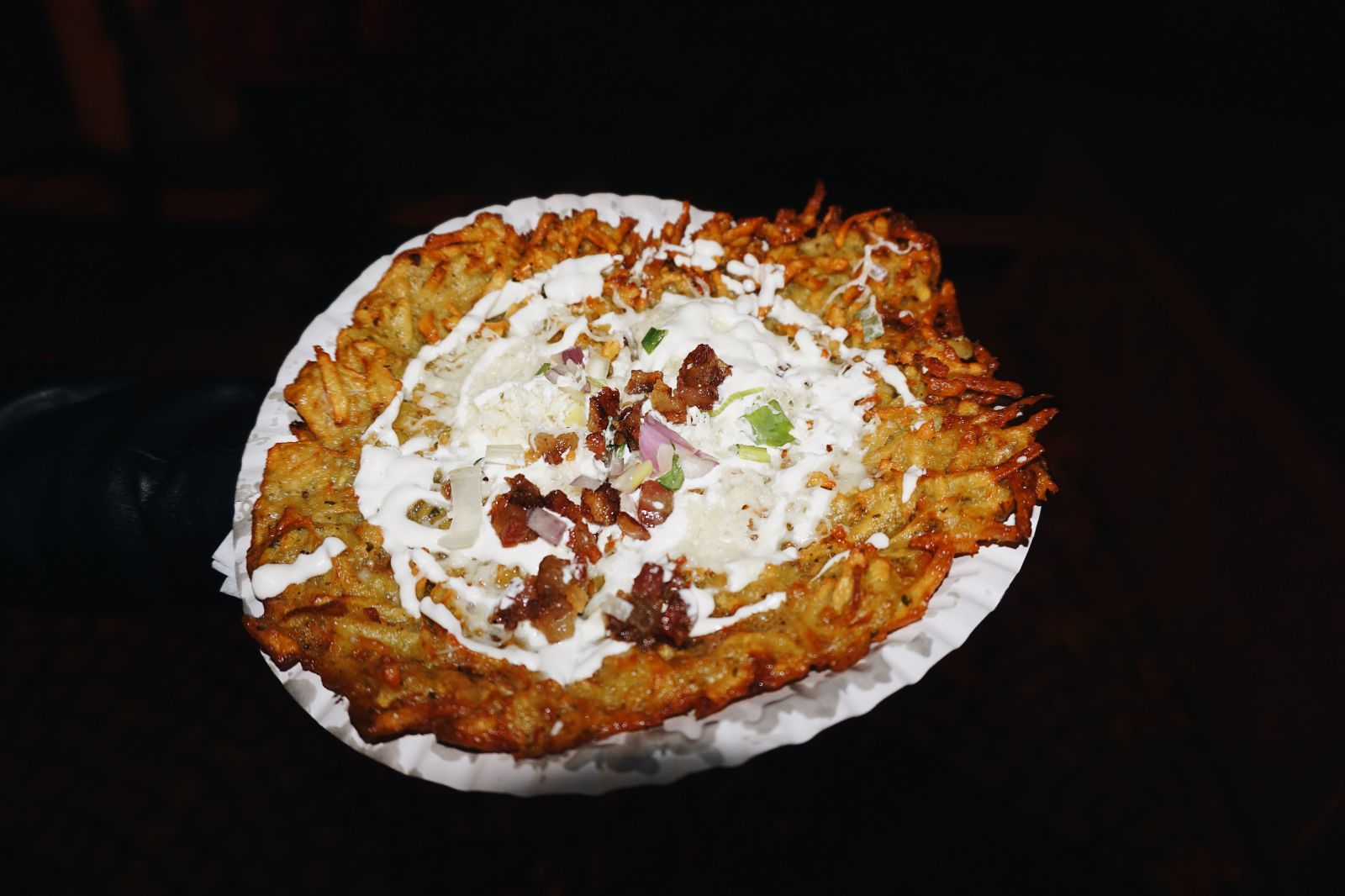 Slovenská pizza či japonské špeciality. Aké je najlepšie jedlo na Vianočných trhoch v Bratislave?