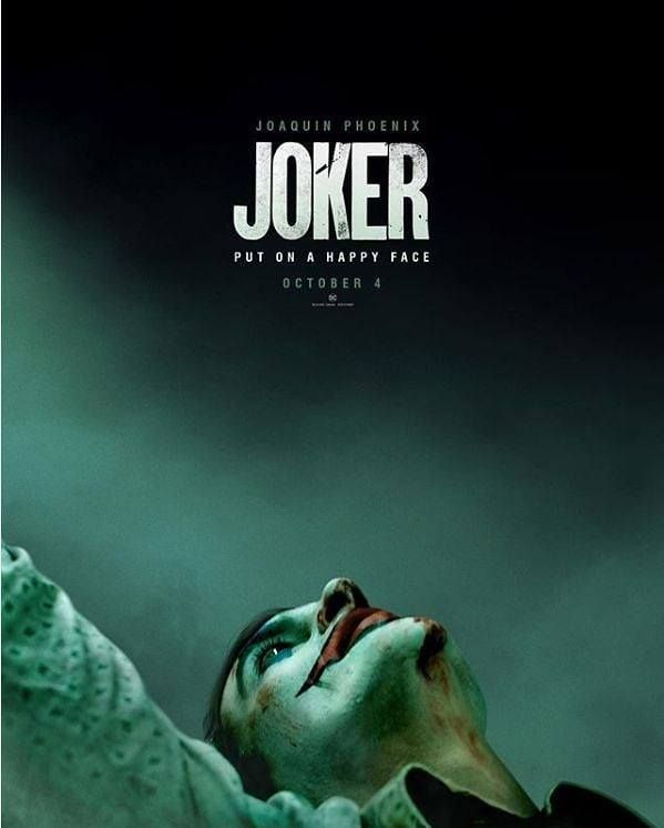 Debutový trailer pre Jokera v podaní Joaquina Phoenixa sľubuje tragický príbeh psychicky narušeného muža