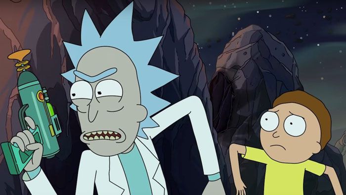 Rick a Morty sa po 2 rokoch vrátili v úžasnej prvej epizóde 4. série. Robia si srandu z fašistov aj lásky
