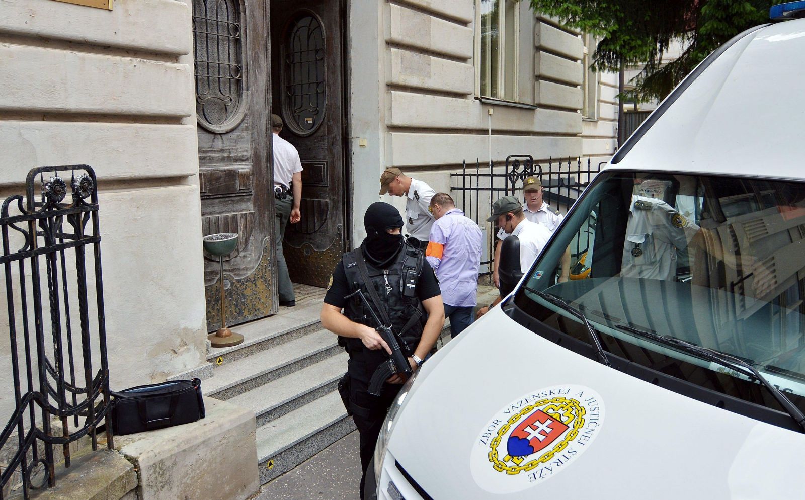 Slovenská lúpež storočia: 173 miliónov korún, 18 rokov súdenia a konflikt s mafiou