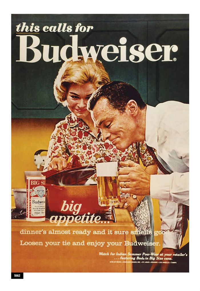 Žena už nemusí nalievať mužovi pivo. Budweisser modernizuje staré sexistické reklamy