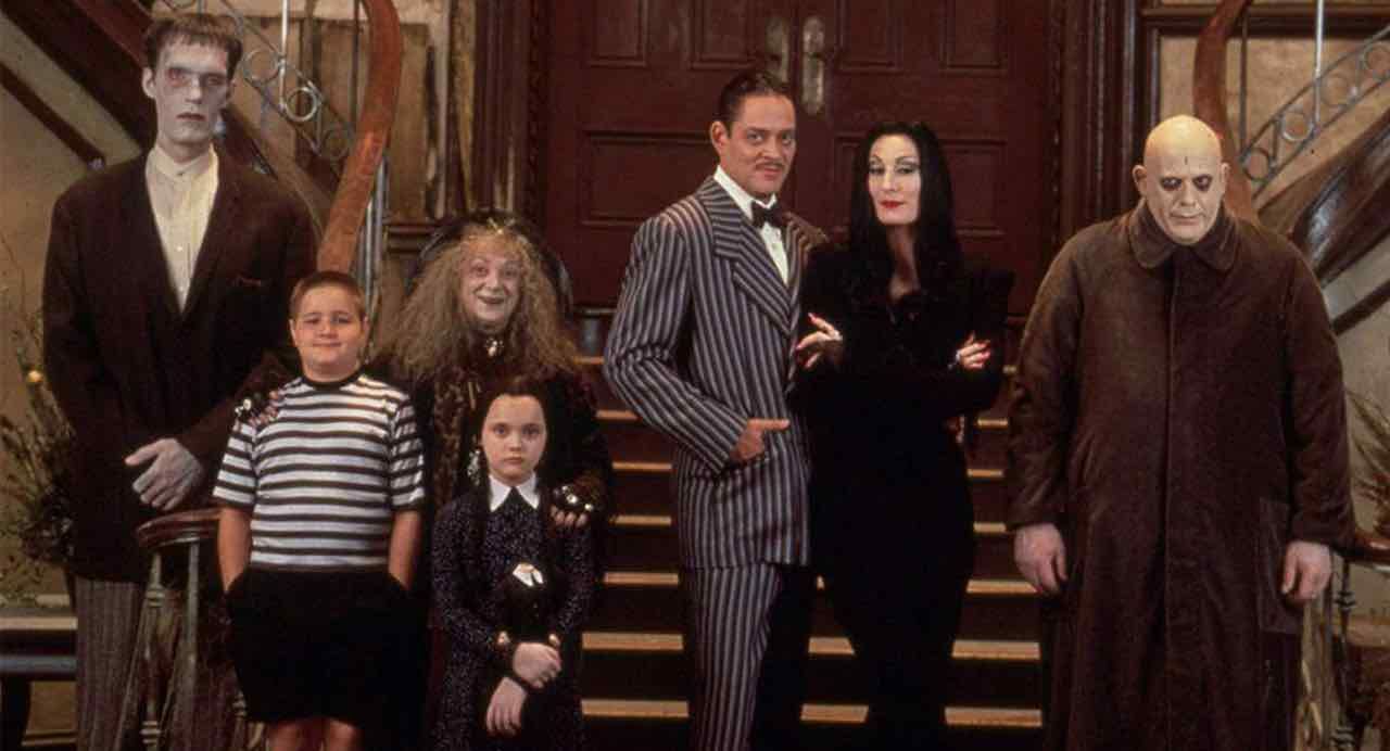 Lurch (Carel Struycken) – vľavo