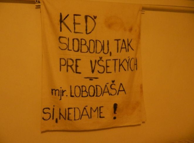 Leopoldovskí väzni chceli upáliť 150 trestancov zaživa. Vzburu potlačil až 3-hodinový zásah