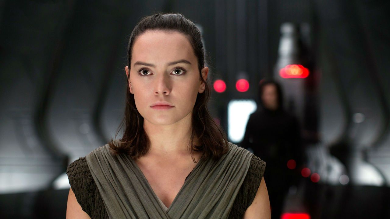 Daisy Ridley: Kritiku a hnev na The Last Jedi chápem. Tešiť sa však môžeme na epický súboj s Kylo Renom