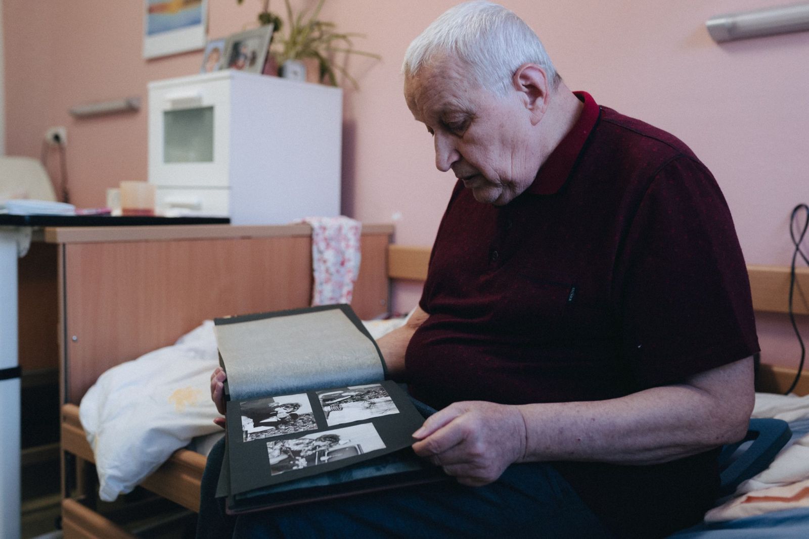 Zápisník jednej lásky v bratislavskom domove dôchodcov. Už 49 rokov žijú Mirko a Anička len jeden pre druhého