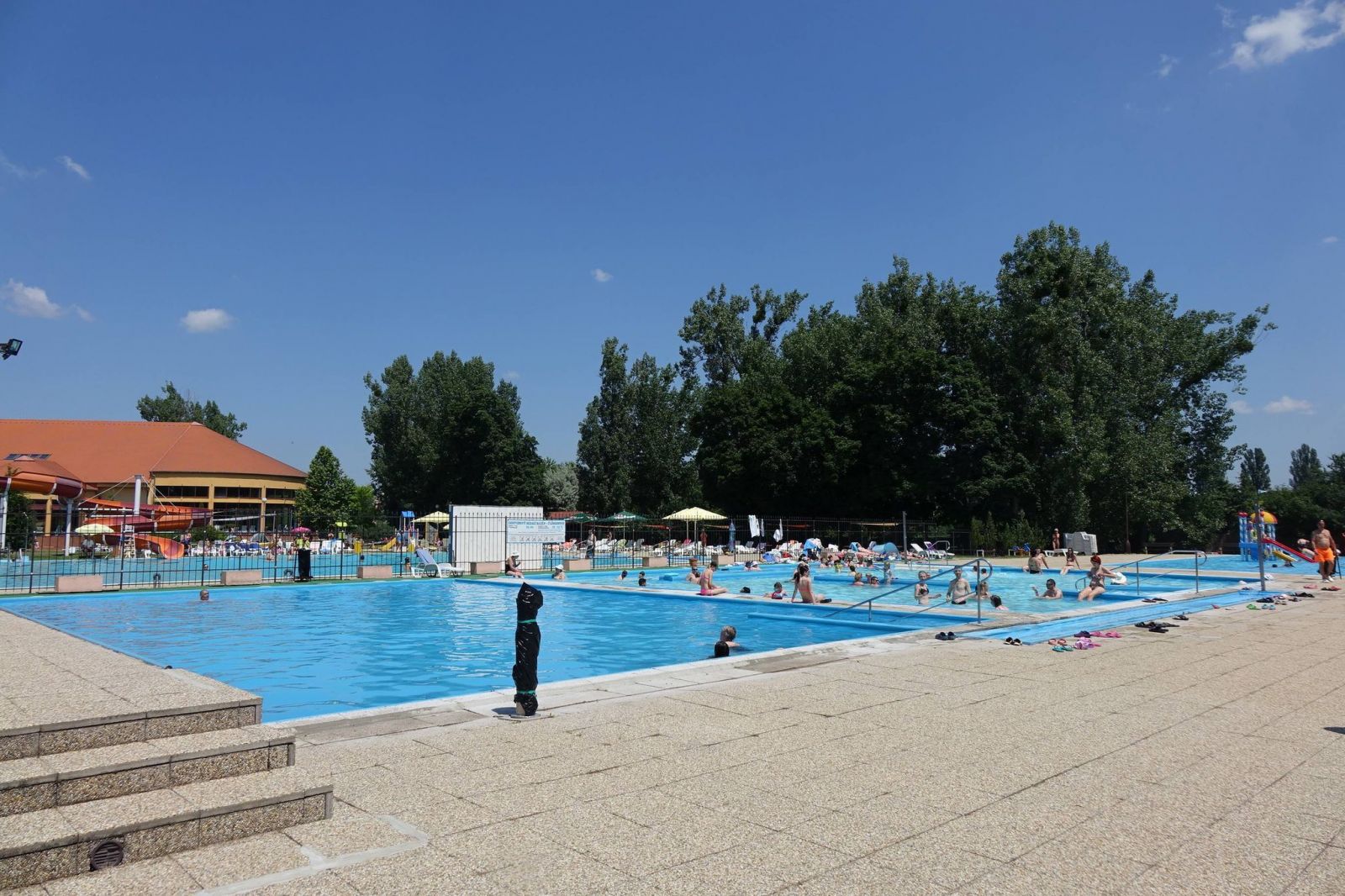 Zisťovali sme, ako pandémia zmenila kúpaliská: Čo všetko potrebuješ, aby ťa do areálu pustili a kde sa nám páčilo najviac?
