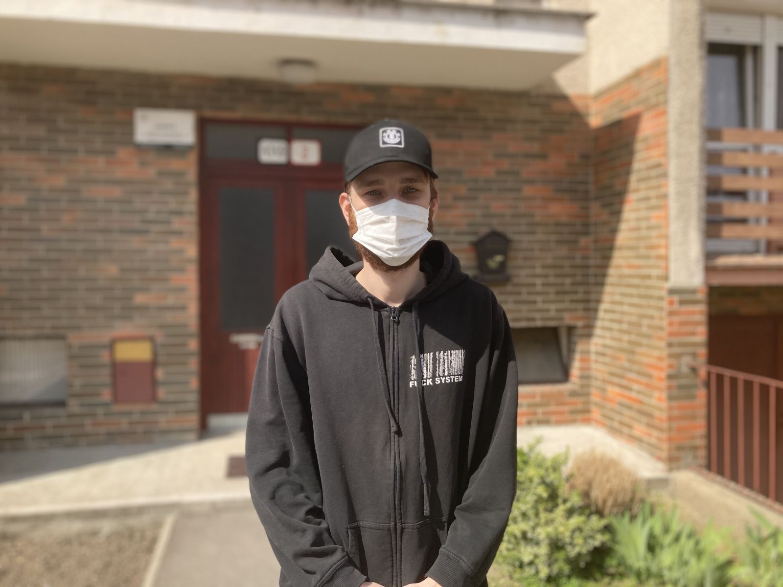 Žijú na Slovensku, ale vystačia si s maďarčinou. Ako je to možné? Spýtali sme sa ľudí z maďarskej národnostnej menšiny