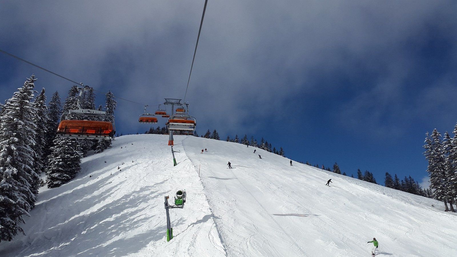 Zisťovali sme, či ste za otvorenie lyžiarskych stredísk: Väčšina z vás povedala jednoznačné „áno“