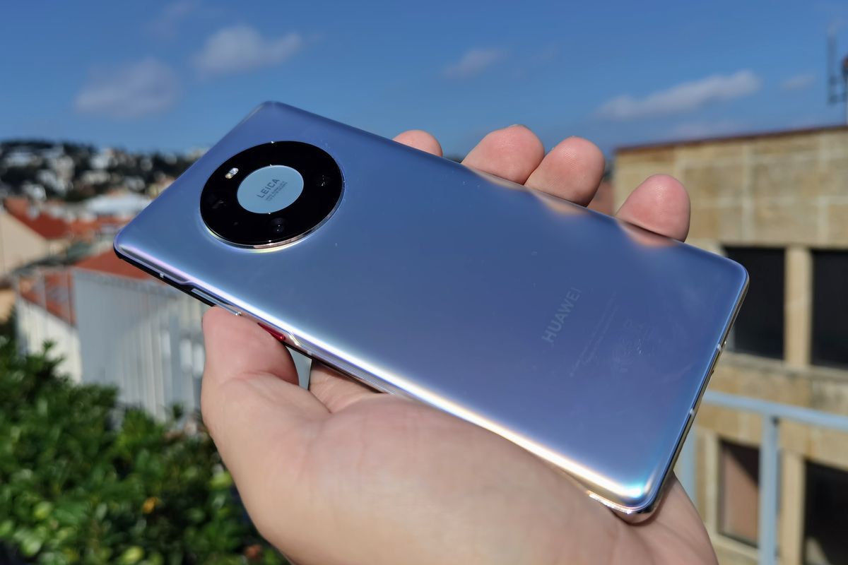 Huawei Mate 40 Pro je tu. Možno posledná vlajková loď tejto značky