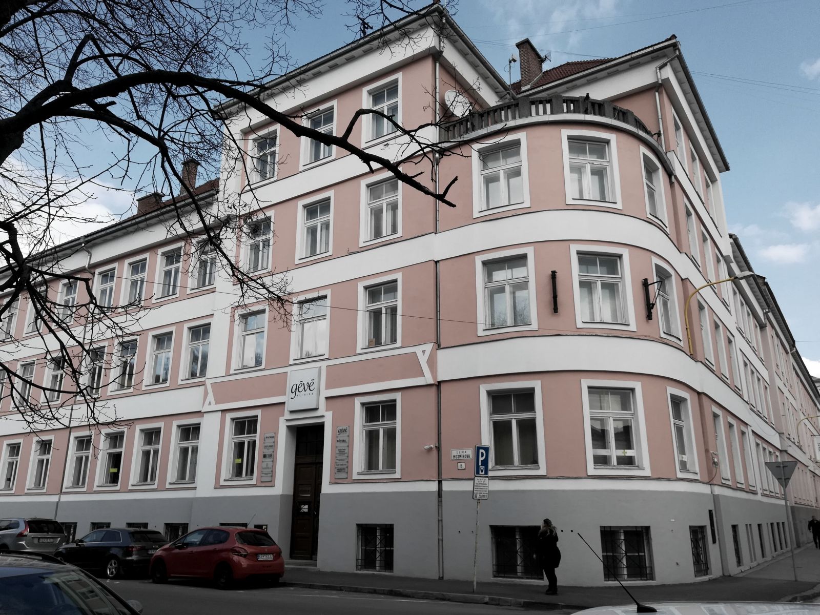 Súkromná klinika a centrum plastickej chirurgie Gévé na Mojmírovej ulici v Košiciach. 