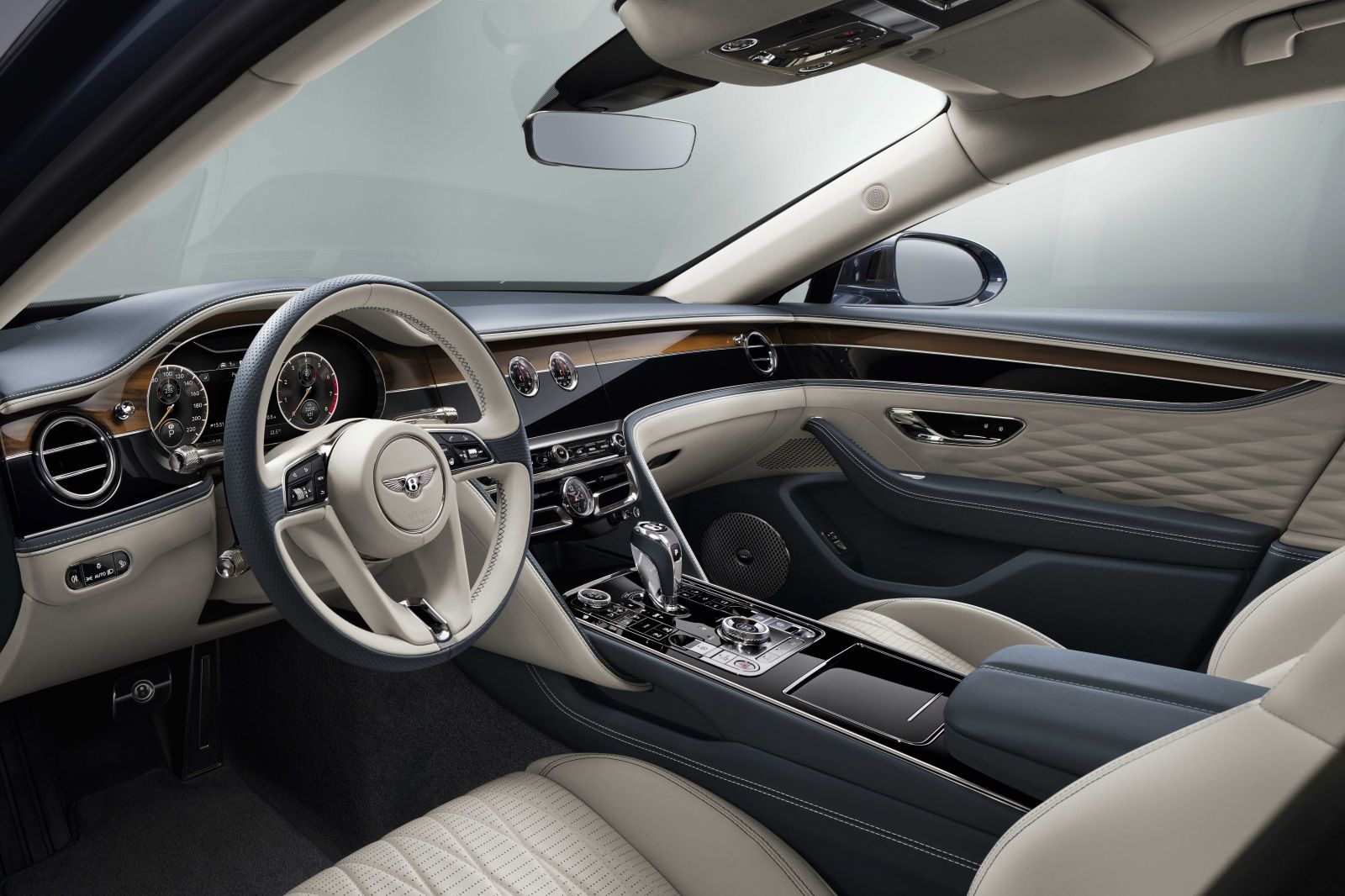 Nová ultra-luxusná limuzína od Bentley dokáže uháňať rýchlosťou až 333 km/h