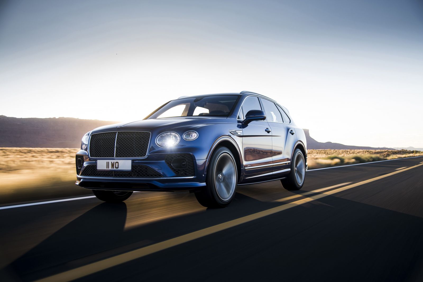 635 koní, stovka za 3,9 sekundy a maximálna 306 km/h. To je vynovená Bentayga Speed s W12-kou