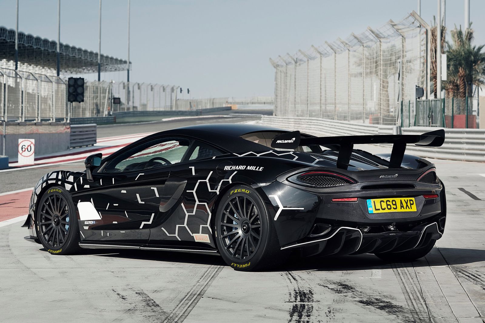 McLaren postavil pretekársky špeciál pre bežná cesty. Je najvýkonnejší svojho druhu