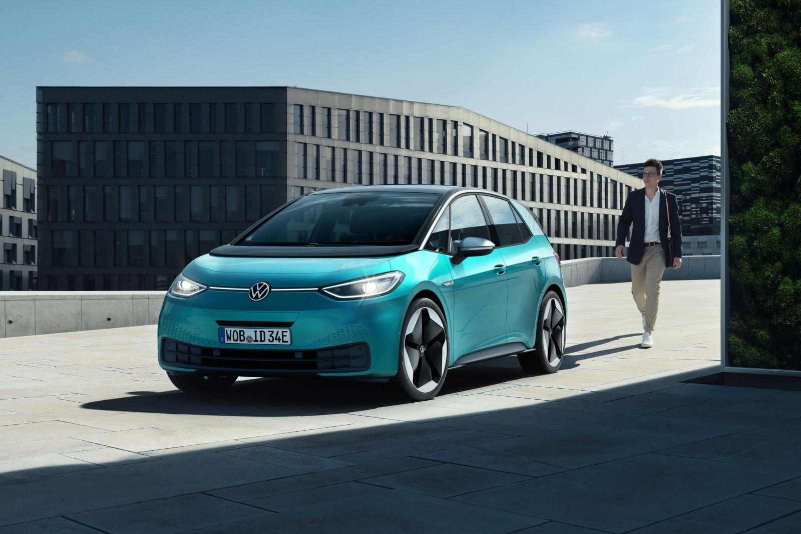 Na slovenský trh vstupuje mimoriadne zaujímavý elektromobil od Volkswagenu. Koľko stojí?