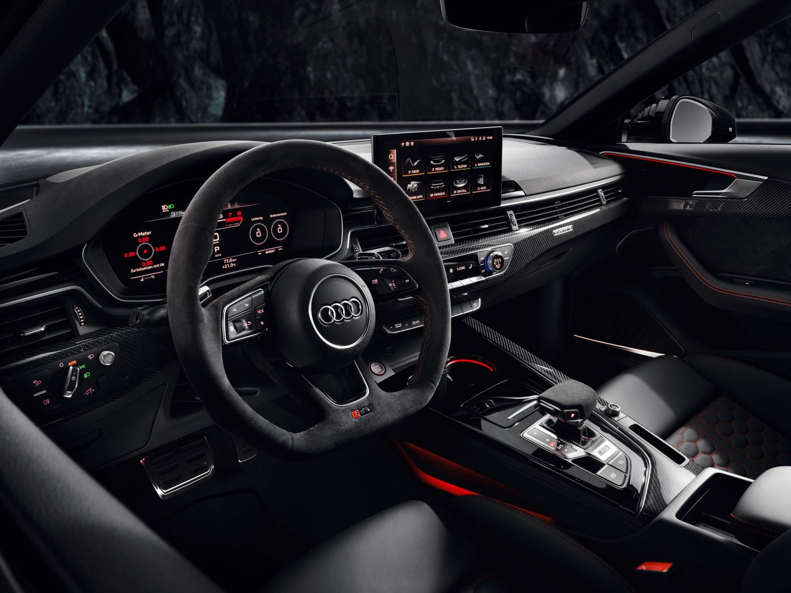 Ofenzíva pekelných modelov Audi pokračuje novou 450-koňovou RS4-kou Avant