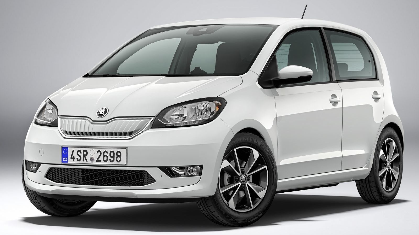 Toto sú elektromobily, ktoré si môžeš kúpiť už tento rok. Niektoré stoja pod 20-tisíc eur