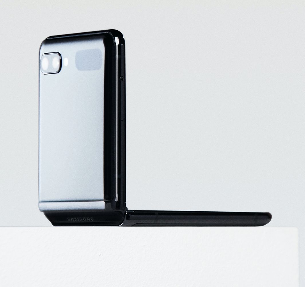 Samsung skúša druhý pokus, predstavil skladací smartfón Galaxy Z Flip za 1 480 eur