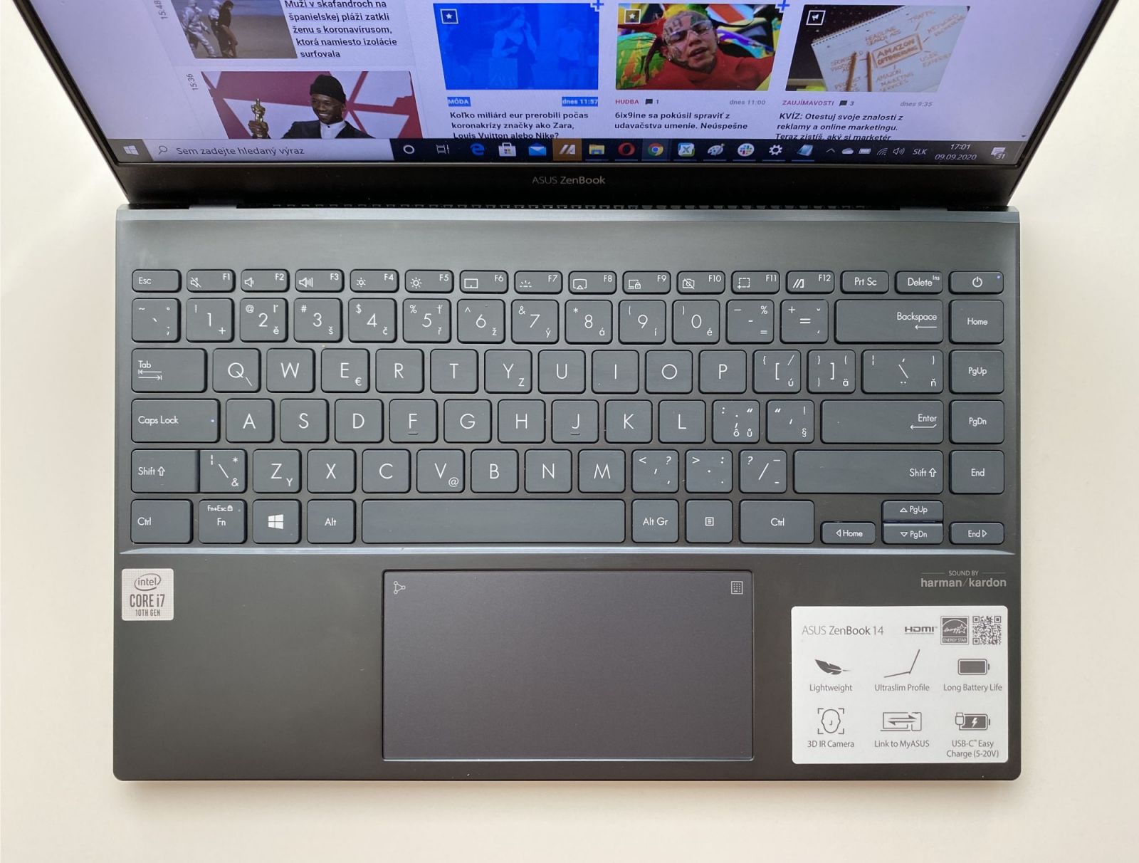Asus ZenBook 14 - toto je ideálny ultrabook na doma aj na intrák už od 899 eur (Recenzia)
