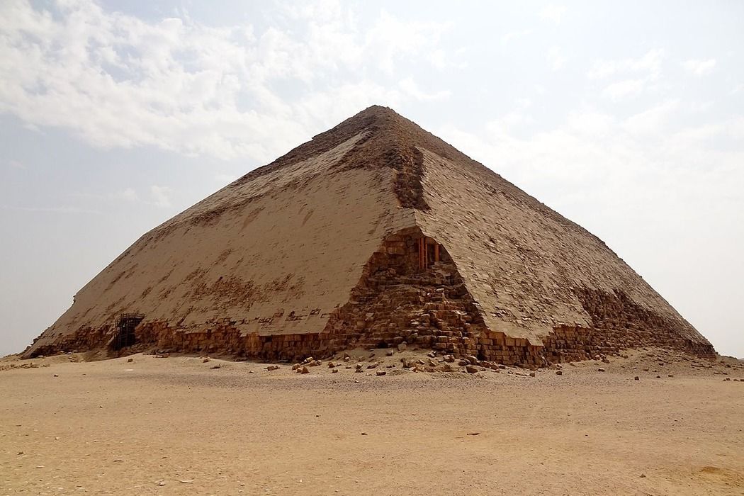 V Egypte sa pre turistov otvorila zvláštna oblá pyramída