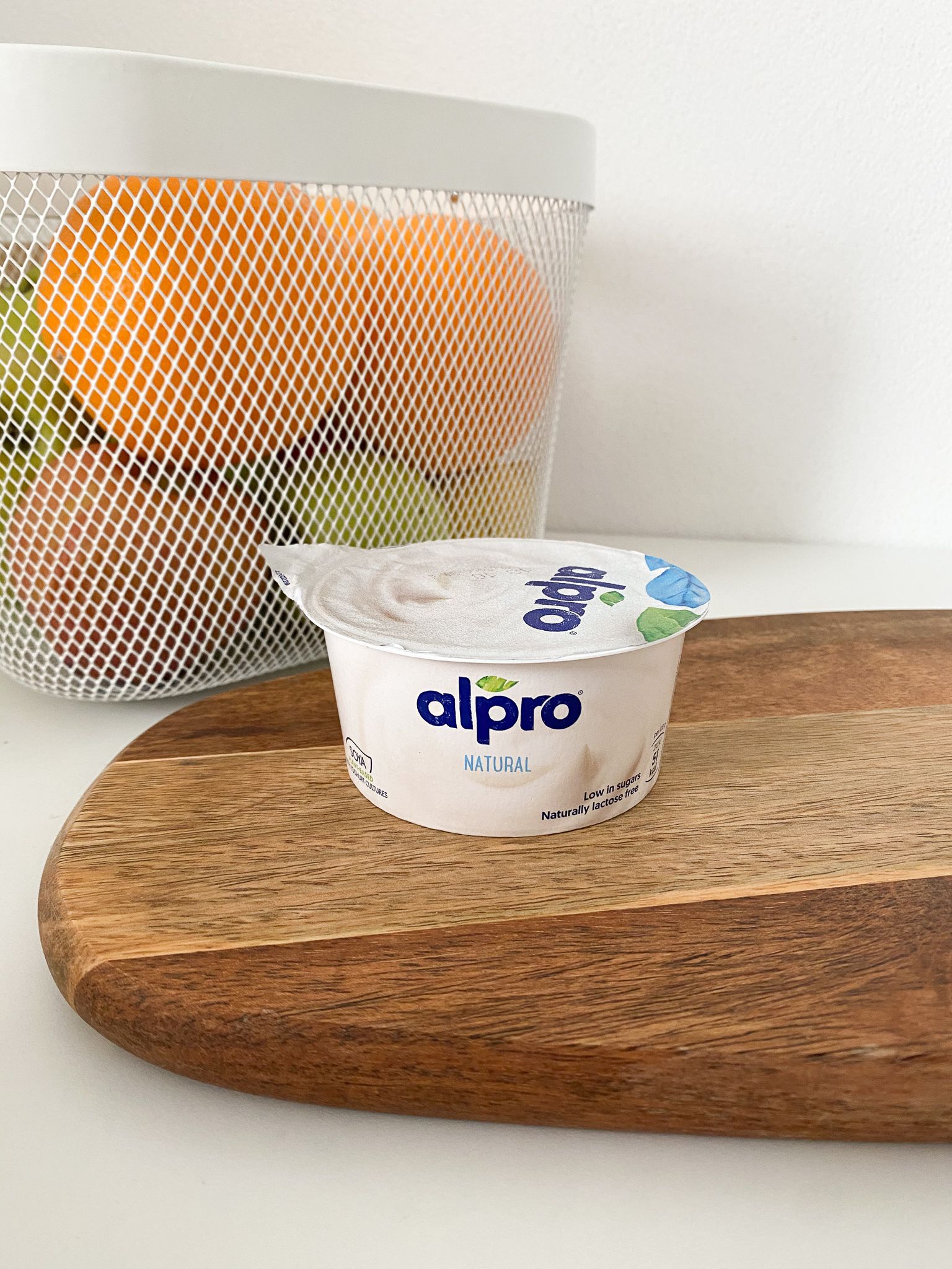 Vodová katastrofa bez chuti alebo aj príjemný rastlinný jogurt. Testovali sme pre teba 12 vegánskych jogurtov