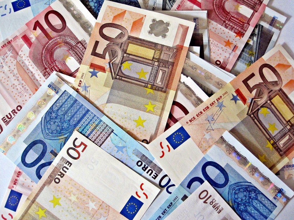 Proti zavedení eura je 75 procent Čechů, ukazuje nový průzkum