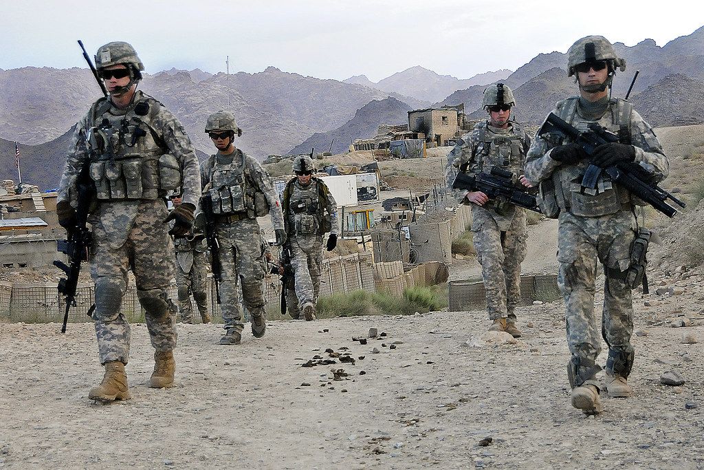 Vojenská policie zahájila trestní stíhání čtyř osob kvůli smrti afghánského vojáka, hrozí jim 3 roky vězení