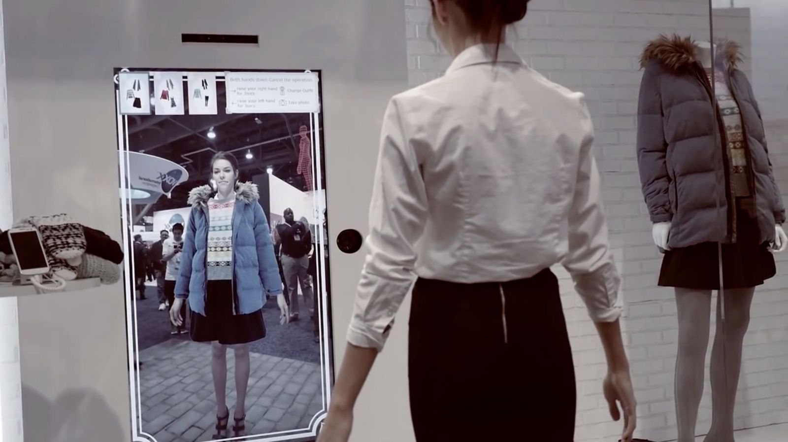 Budeme v budúcnosti nosiť  len digitálne oblečenie?