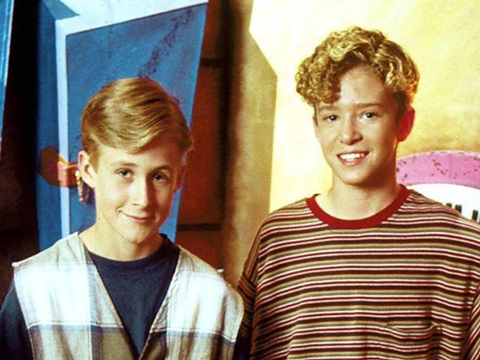 Vedel si, že Ryan Gosling a Justin Timberlake spávali v jednej izbe? Toto je 10 slávnych ľudí, ktorí spolu bývali