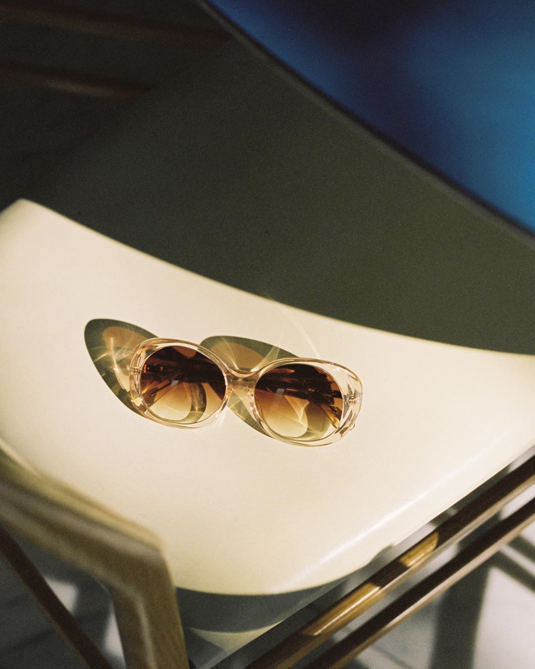 Vybrali sme najkrajšie slnečné okuliare do 150 eur. V kurze sú cyklistické, klasické oválne, ale tiež farebné
