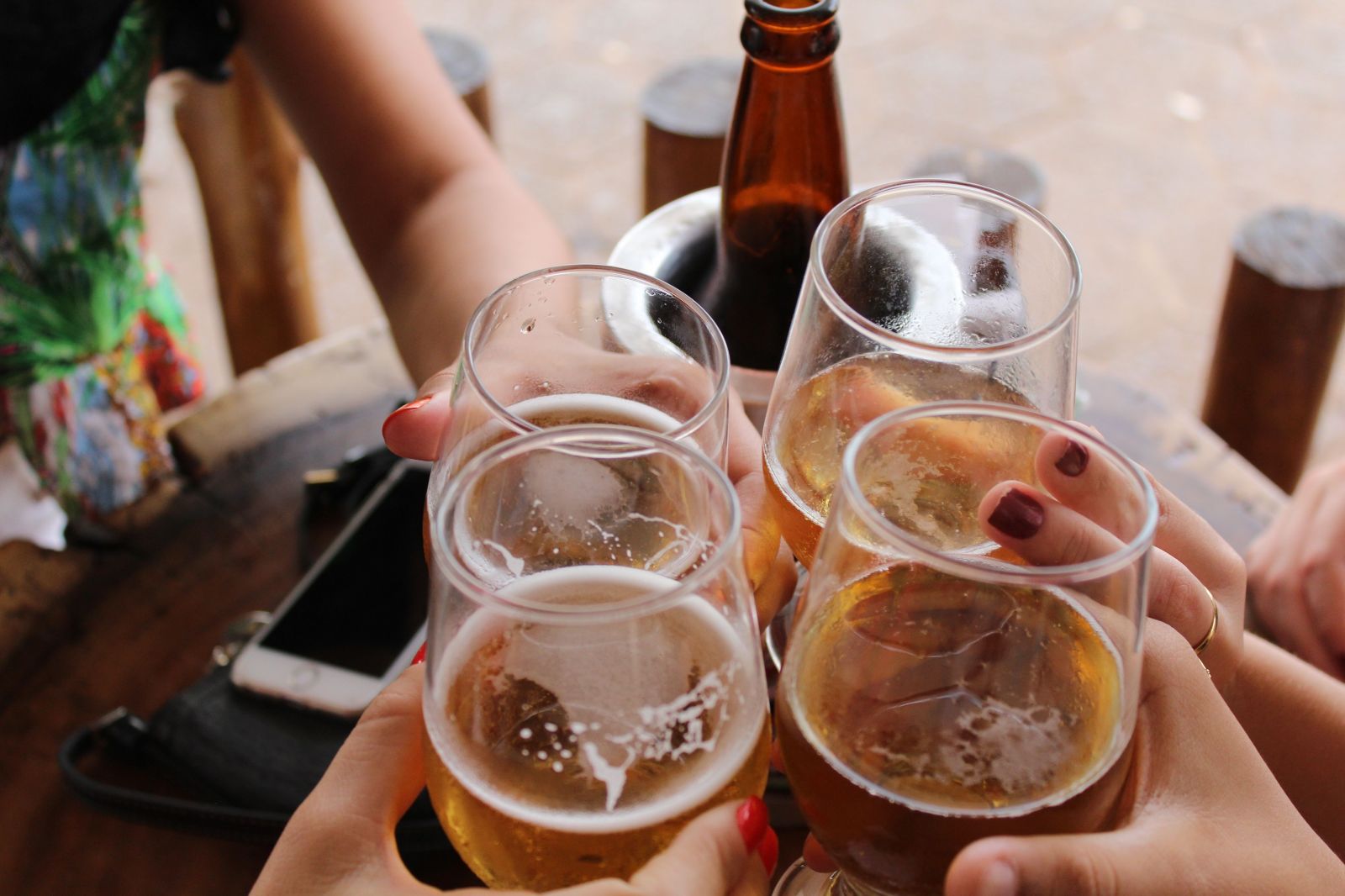 Slováci sa opíjajú častejšie než raz za 2 týždňe. Svetový rebríček opitosti odhalil krajiny s najväčšou láskou k alkoholu