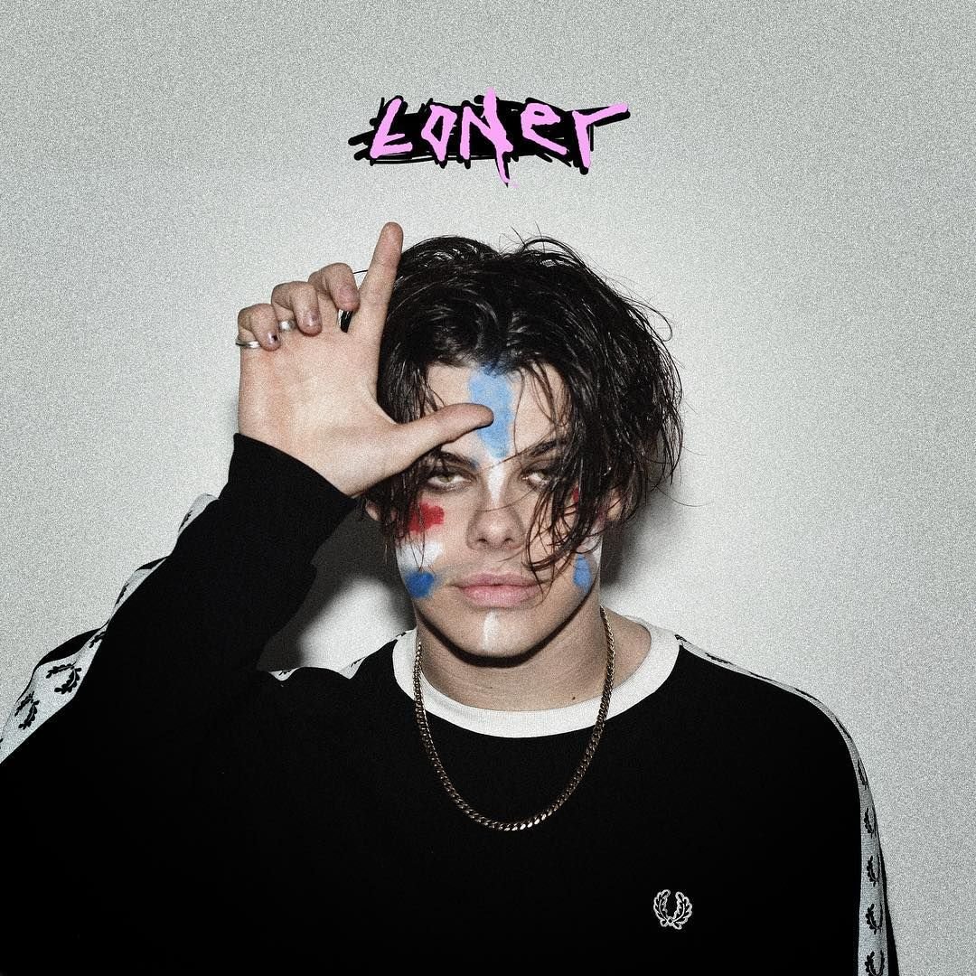 Yungblud: I kdyby šla holka nahá, tak to žádnému muži nedává právo pokřikovat na ni nebo nedej bože ji jinak napadat (Rozhovor)