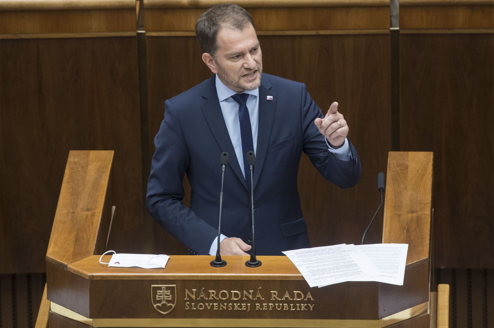 Matovič na schôdzi o svojom odvolávaní rečnil hodinu a pol: Nehanbíte sa, páni? Vy idete moralizovať po 12 rokoch rozkrádačky?