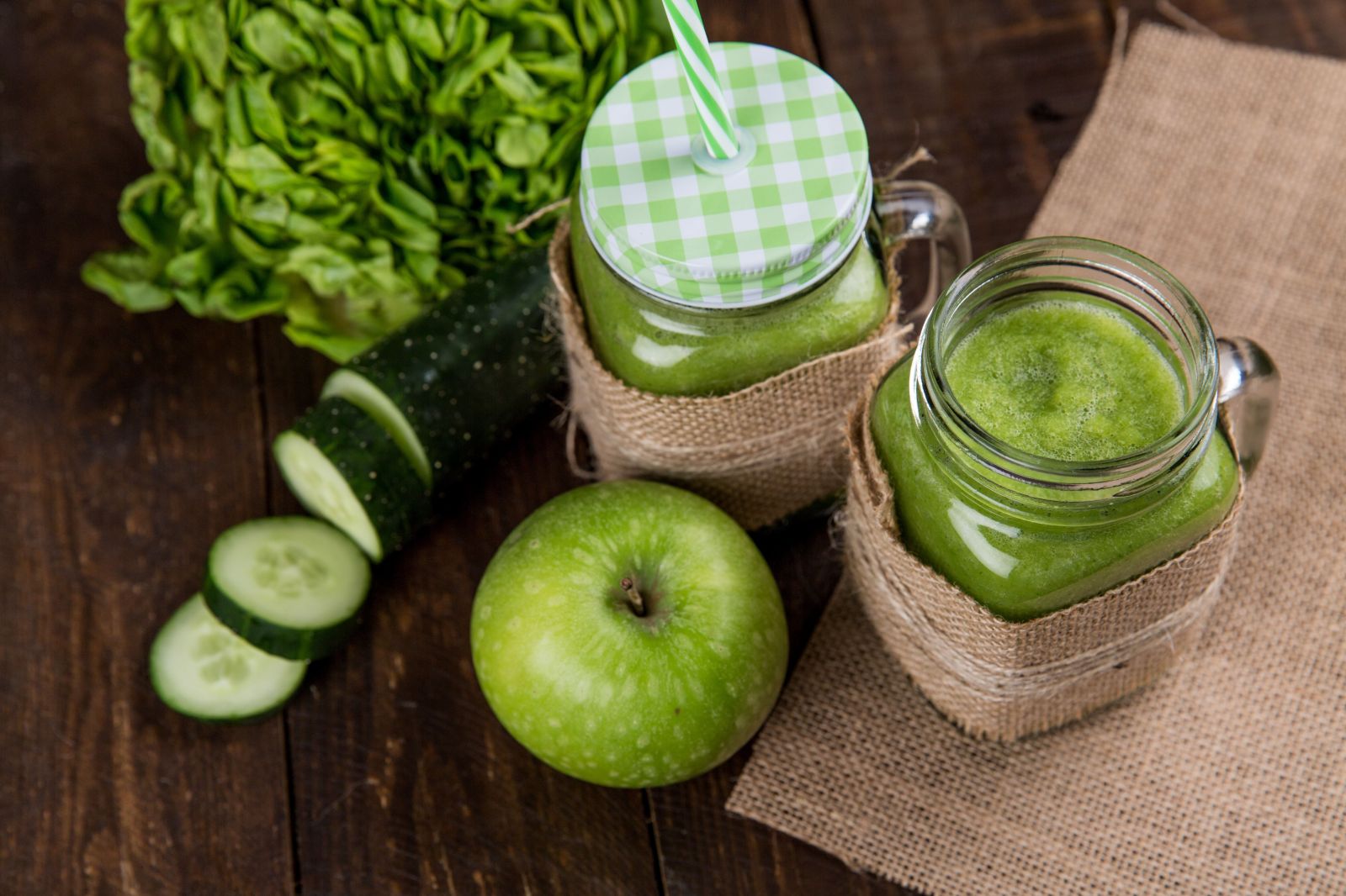 Zelené smoothies a čaje sú častokrát súčasťou rôznych detoxikačných kúr.