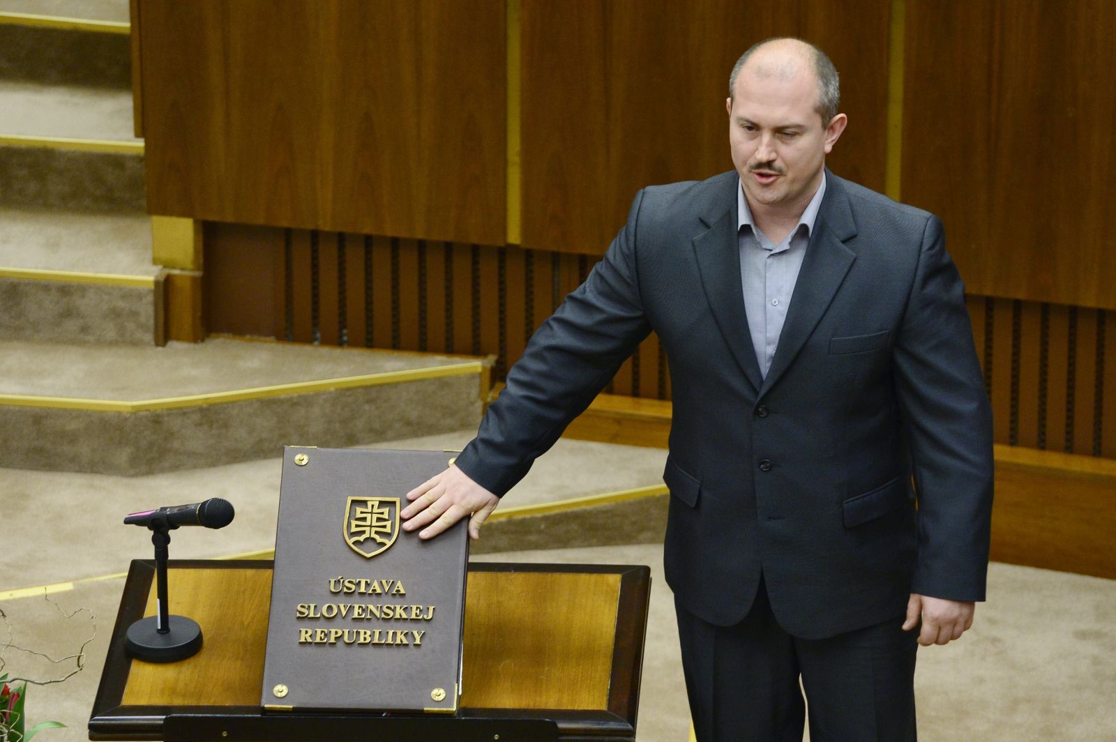 Marian Kotleba zložil poslanecký sľub 23. marca 2016
