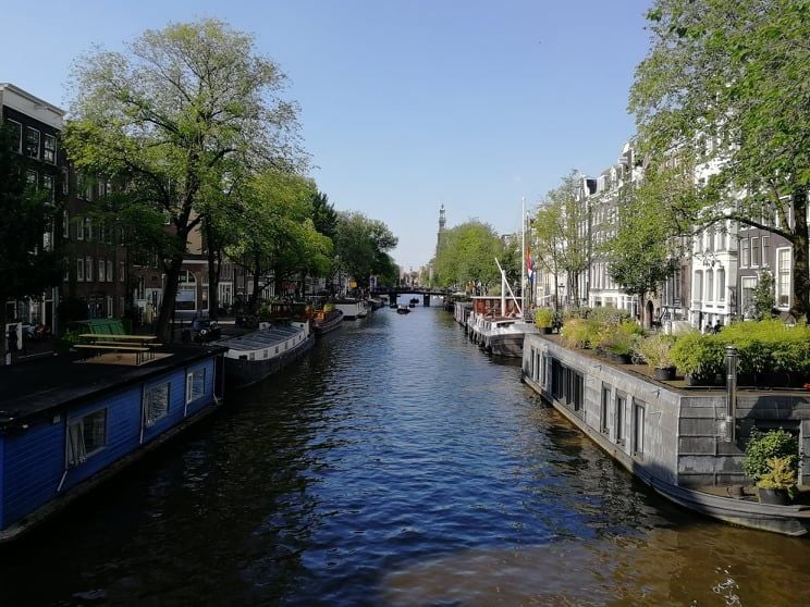 Je Amsterdam stále lákadlom pre dostupné ľahké drogy a prostitúciu?  Barbora nám prezradila ako sa žije v hlavnom meste Holandska